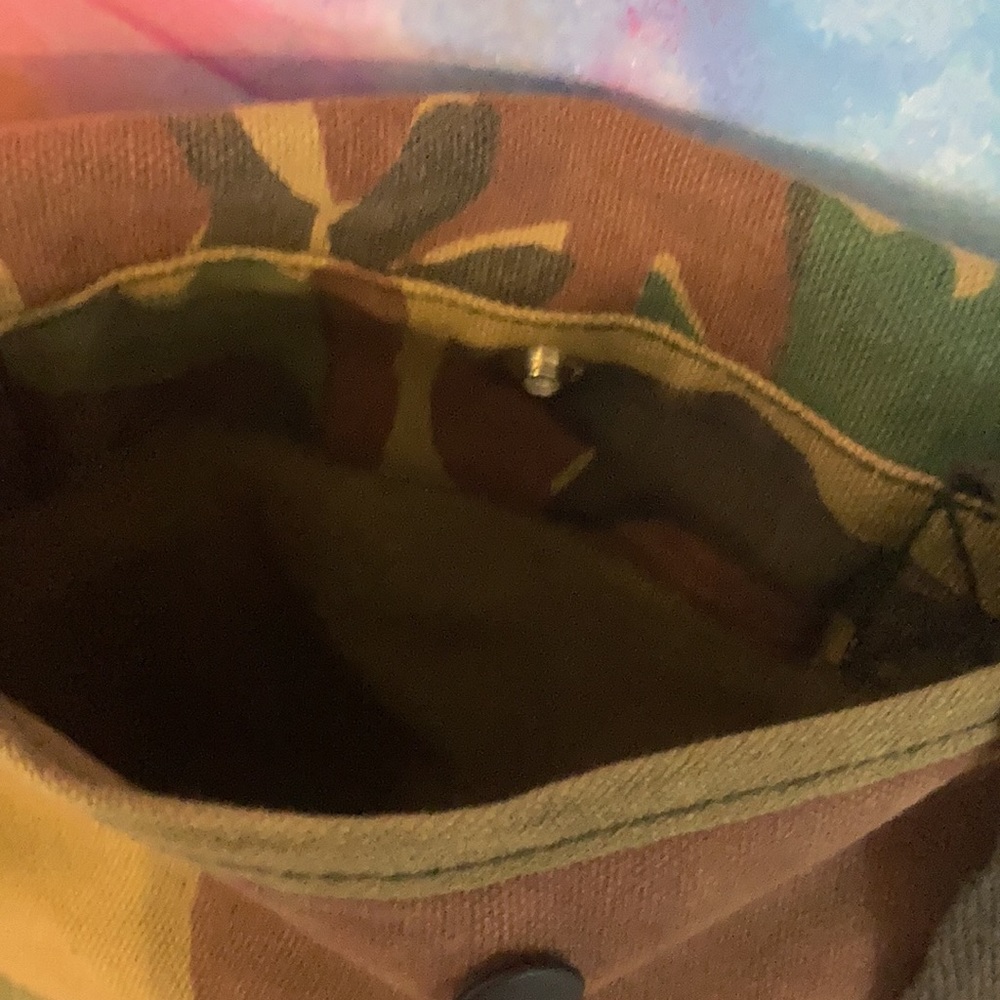 Camo Backpack - Picture 4 of 8